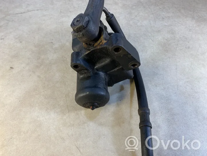 BMW 7 E23 Supporto di montaggio della pompa del servosterzo 32131123474