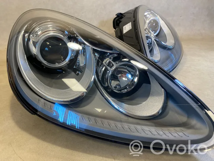 Porsche Cayenne (92A) Lot de 2 lampes frontales / phare 7P5941030AQ