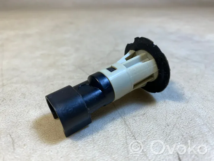 Mercedes-Benz G W461 463 Sensor de la puerta delantera A0058207610