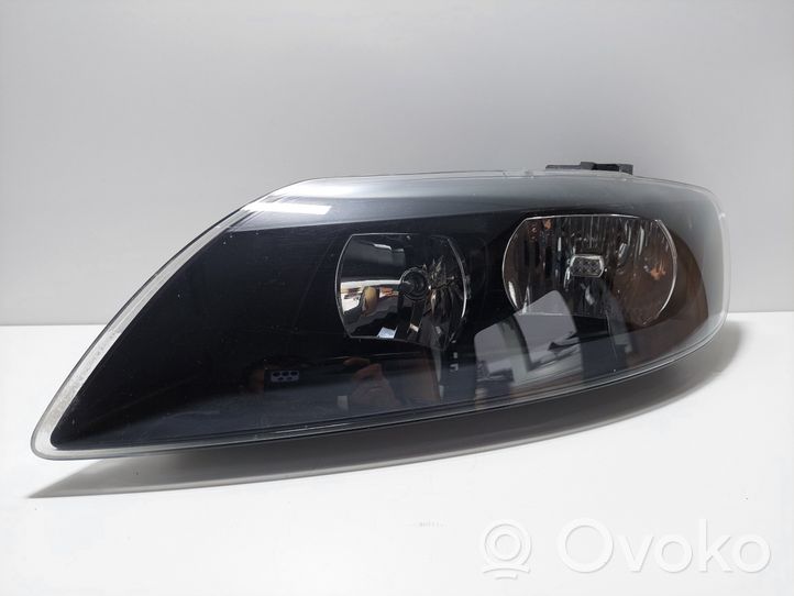 Audi Q7 4L Lampa przednia 4L0941029