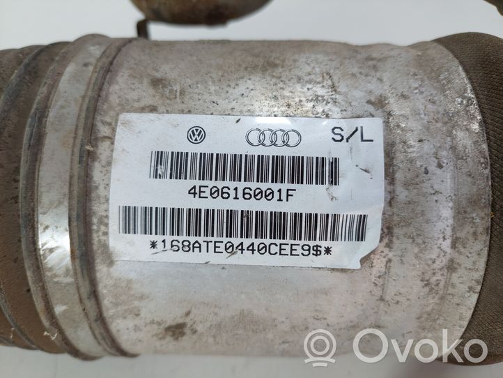 Audi A8 S8 D3 4E Ilmavaimennus takaiskunvaimennin 4E0616001F
