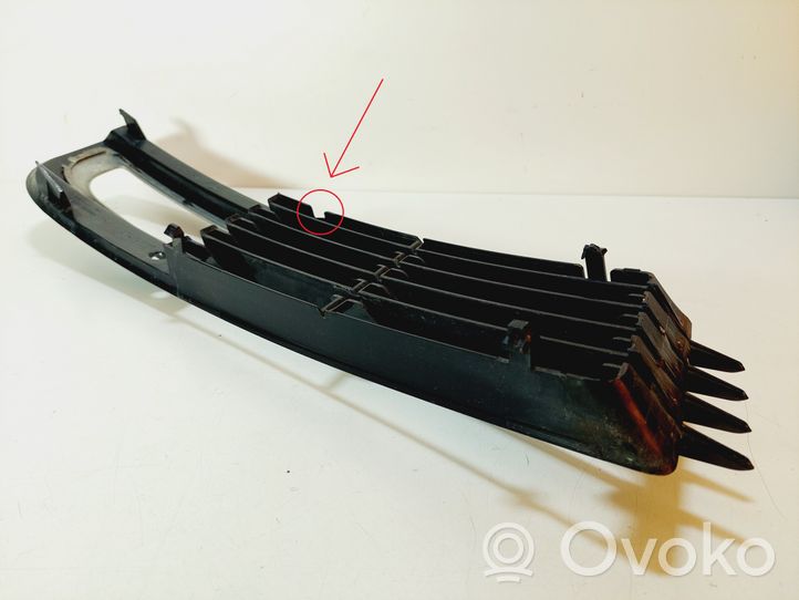 Audi A8 S8 D3 4E Grille antibrouillard avant 4E0807681AM