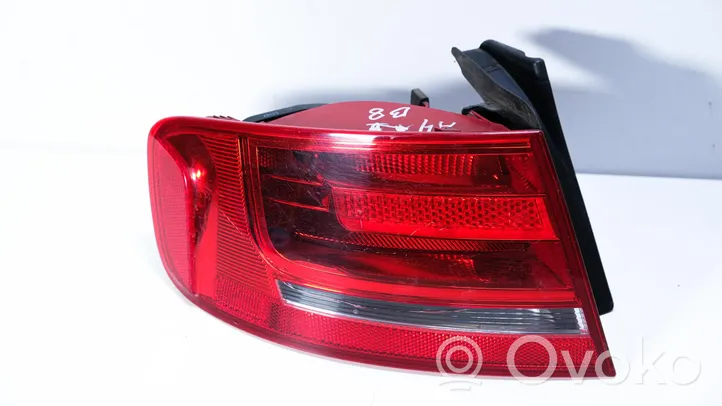 Audi A4 S4 B8 8K Aizmugurējais lukturis virsbūvē 00968605