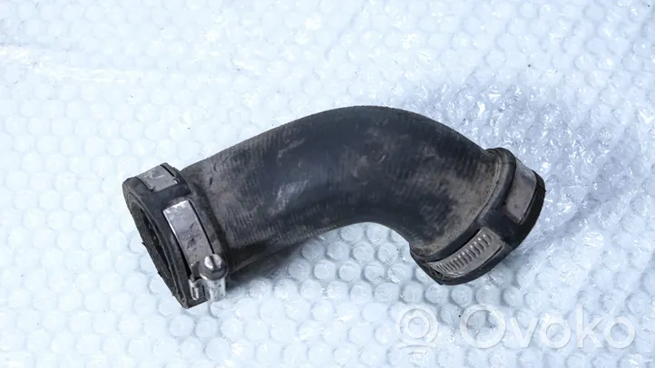 Audi A8 S8 D3 4E Tube d'admission de tuyau de refroidisseur intermédiaire 4E0145944