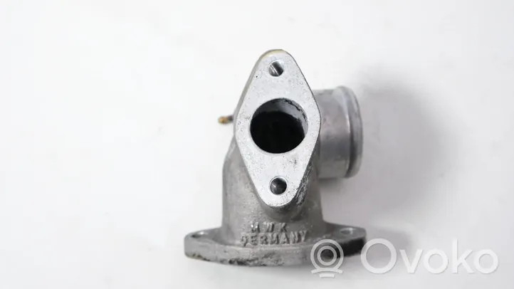 Audi 80 90 S2 B4 Zawór EGR 028129637E