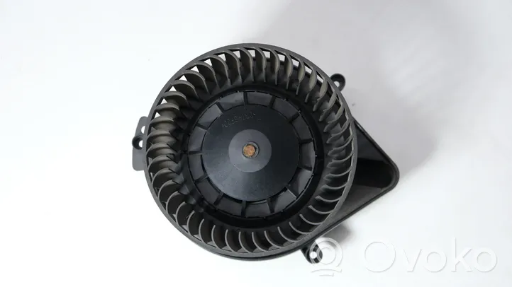 Audi A4 S4 B7 8E 8H Ventola riscaldamento/ventilatore abitacolo 8E1820021E