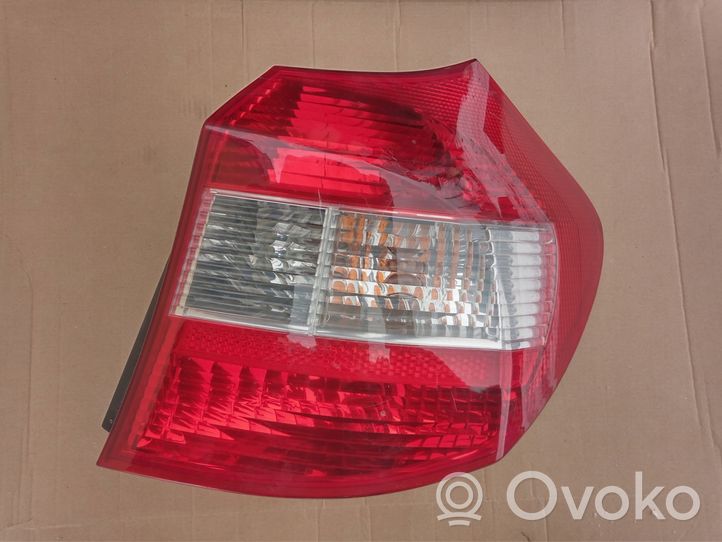 BMW 1 E81 E87 Lampy tylne / Komplet 