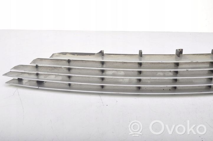 Aston Martin DB7 Grille calandre supérieure de pare-chocs avant 