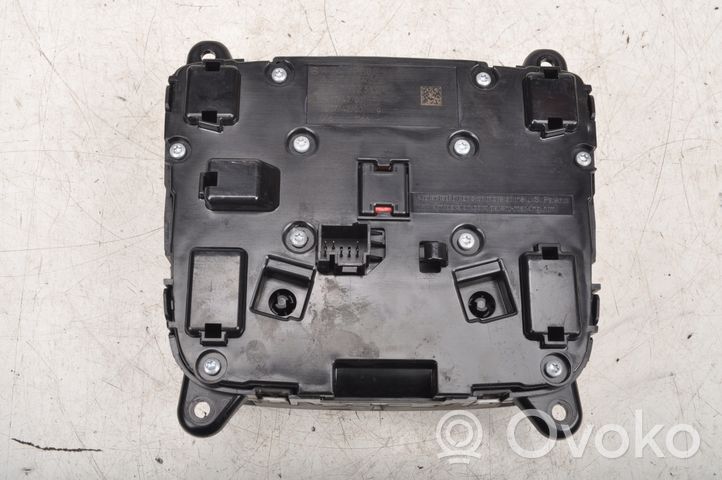 Mercedes-Benz GLA H247 Muut kytkimet/nupit/vaihtimet A2479003903