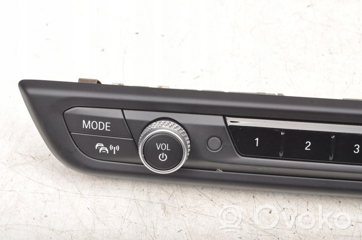BMW 2 F44 Panel / Radioodtwarzacz CD/DVD/GPS 5A47C50