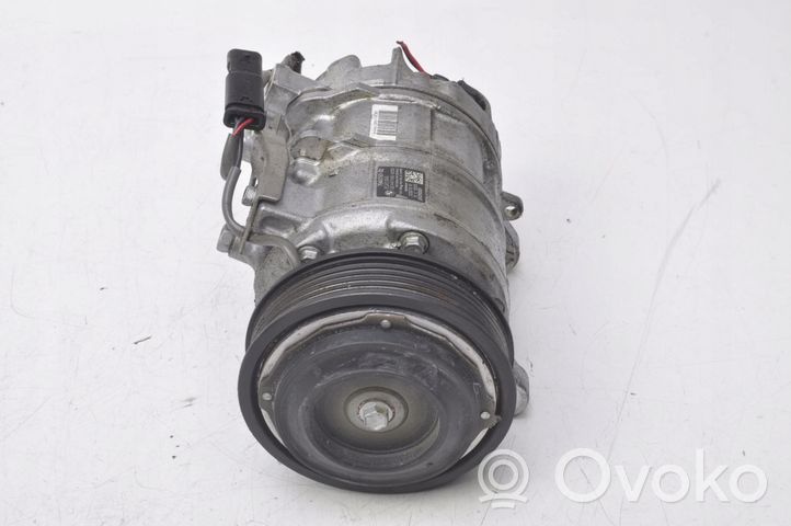 BMW 1 F40 Ilmastointilaitteen kompressorin pumppu (A/C) 7948797-02