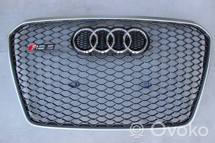 Audi RS5 Atrapa chłodnicy / Grill 8T0853651J