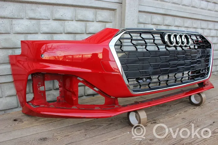 Audi A5 Zderzak przedni 8W6807437P