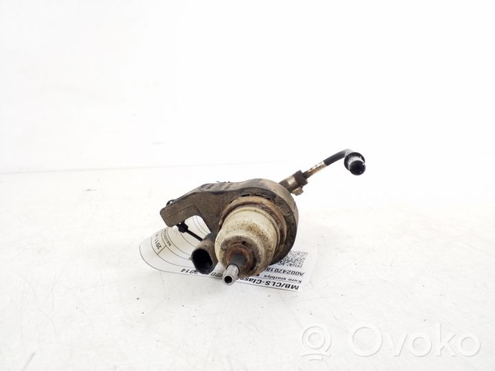 Mercedes-Benz CLS C218 X218 Fuel injection high pressure pump A0024701894