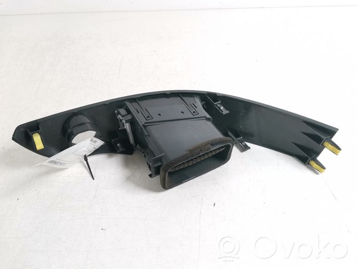 Toyota Corolla Verso AR10 Griglia di ventilazione centrale cruscotto 55670-64010