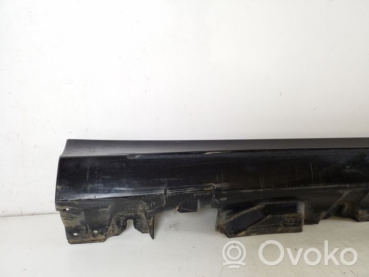 Mercedes-Benz C W205 Sill 