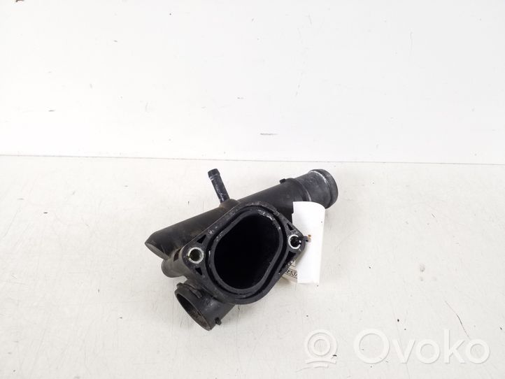 Audi A4 S4 B8 8K Termostaatin kotelo 03L121132A