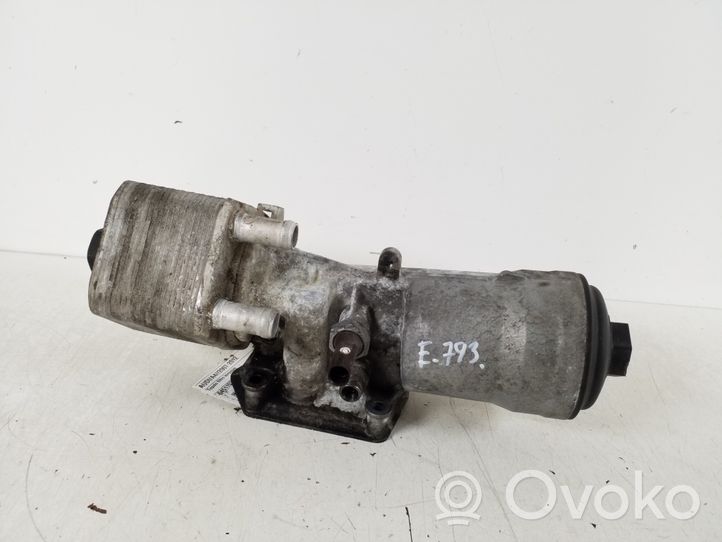 Audi A4 S4 B8 8K Supporto di montaggio del filtro dell’olio 045115389K