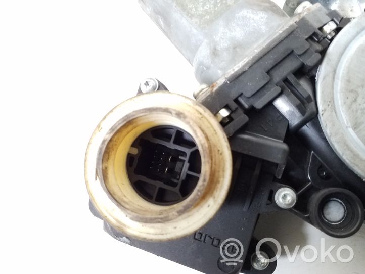 Toyota Avensis T270 Meccanismo di sollevamento del finestrino anteriore senza motorino 69810-05070