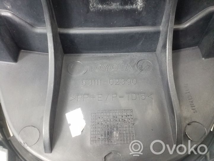 Toyota Auris 150 Grotelės priekinės 5311102390