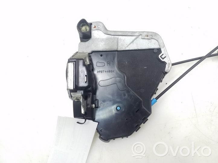 Toyota Avensis T270 Serrure de porte avant 6903002250