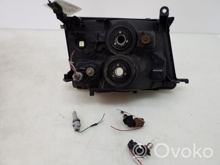 Toyota Land Cruiser (J100) Lampa przednia 