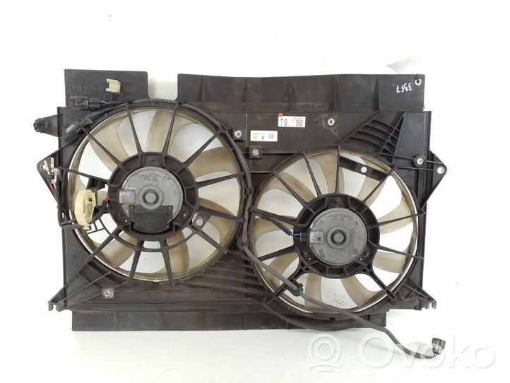 Toyota Avensis T270 Radiator cooling fan shroud 1604-0R160