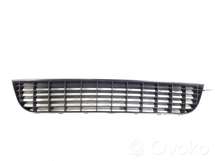 Fiat 500 Front bumper lower grill 