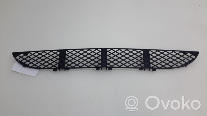 Mercedes-Benz E W210 Grille inférieure de pare-chocs avant A2108850053