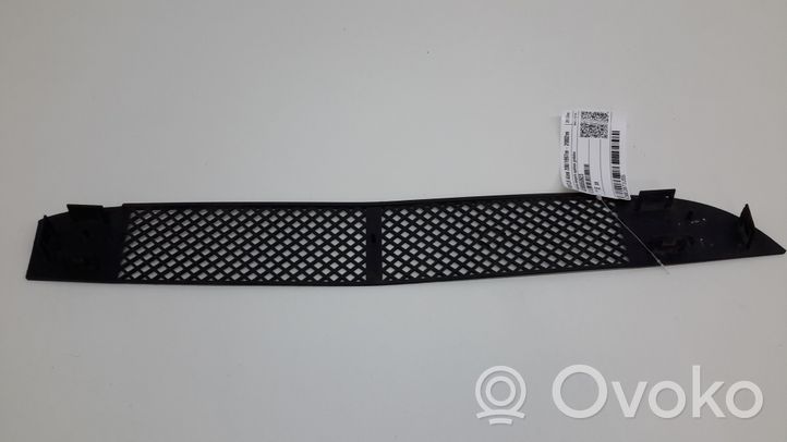 Mercedes-Benz CLK A208 C208 Grille inférieure de pare-chocs avant A2088850623