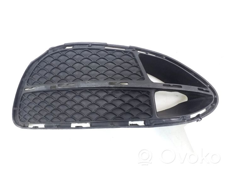 Mercedes-Benz E W212 Mascherina/griglia fendinebbia anteriore A2128852022