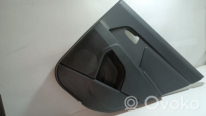 KIA Sportage Rivestimento del pannello della portiera posteriore 833023U040