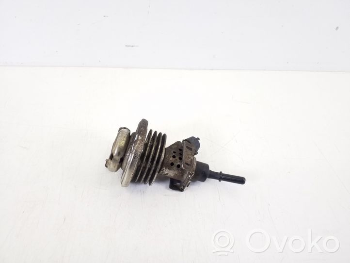 Mercedes-Benz W470 Injecteur AdBlue A0004900713