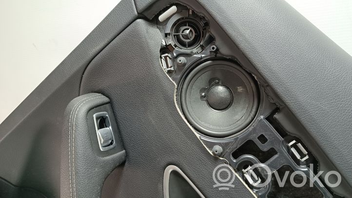 Mercedes-Benz C W205 Boczki / Poszycie drzwi tylnych 