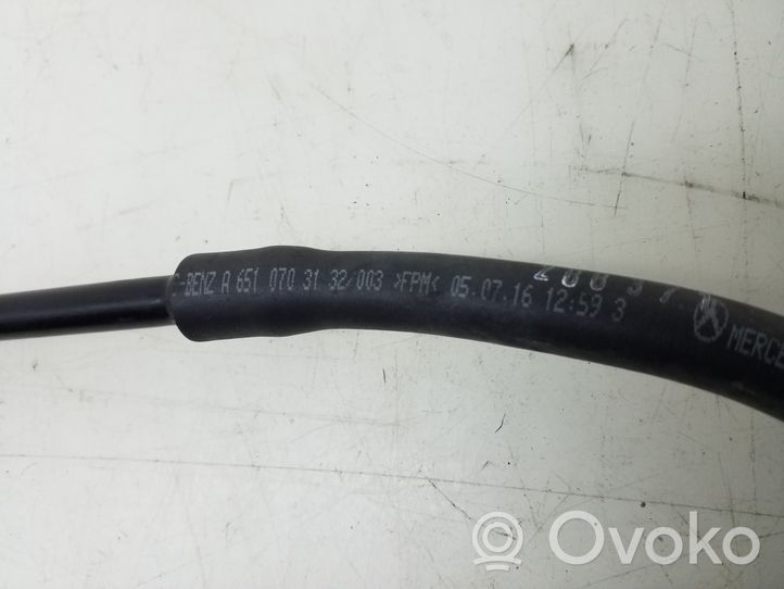 Mercedes-Benz Sprinter W906 Air intake hose/pipe A6510703132