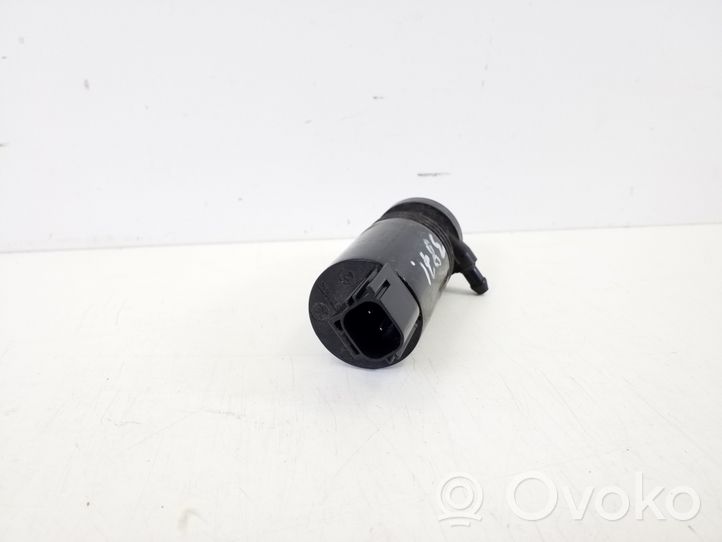 Volvo V50 Windscreen/windshield washer pump 