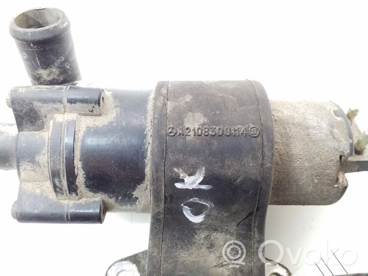 Mercedes-Benz E W210 Pompe à eau de liquide de refroidissement A2108300114