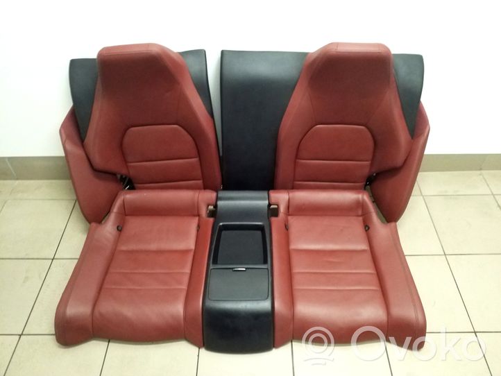 Mercedes-Benz E C207 W207 Set interni 