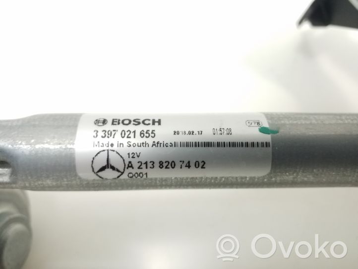 Mercedes-Benz E W213 Mechanizm i silniczek wycieraczek szyby przedniej / czołowej A2138207402