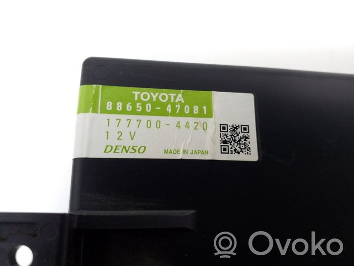 Toyota Prius (XW30) Kiti valdymo blokai/ moduliai 8865047081