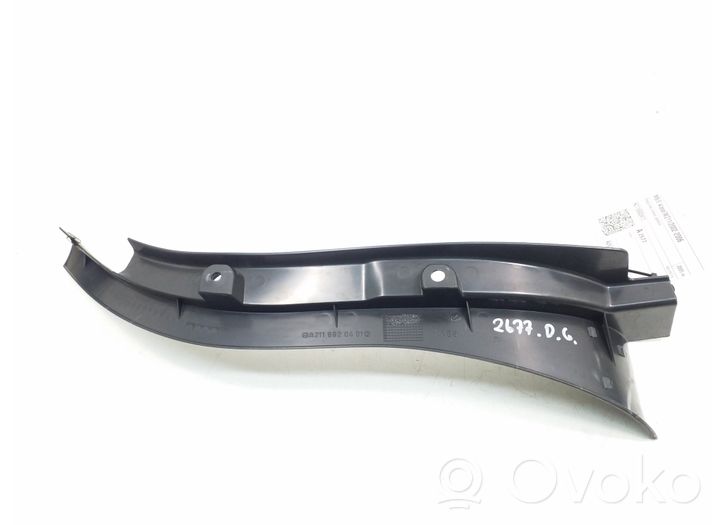 Mercedes-Benz E W211 Rivestimento laterale del portellone posteriore/bagagliaio A2116920411