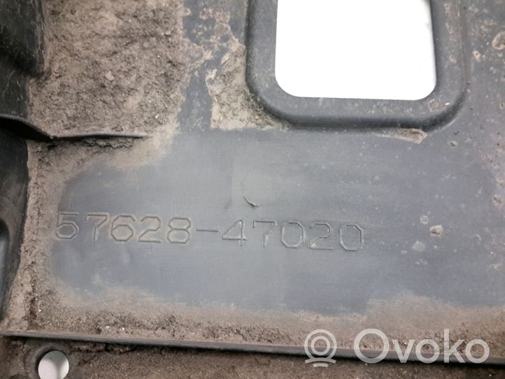 Toyota Prius (XW50) Pickup box liner 5762847020