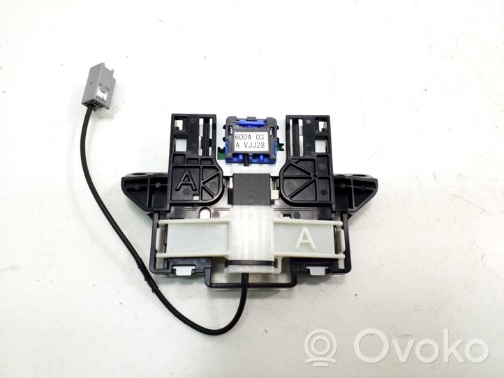 Lexus NX Antena GPS 8686078010