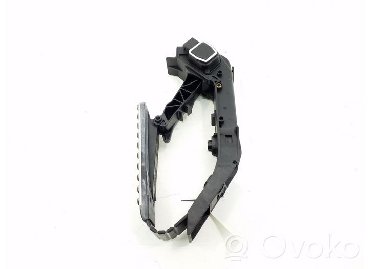 Mercedes-Benz SLK R171 Accelerator throttle pedal A1703000404