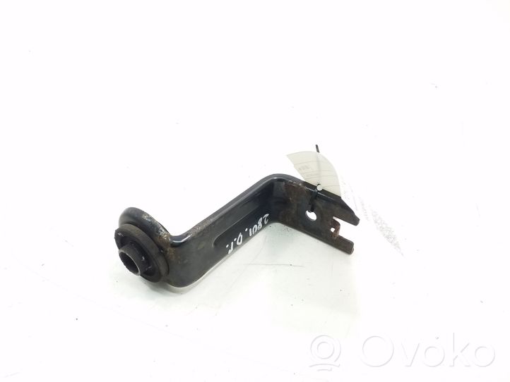 Toyota Verso Staffa di montaggio del radiatore 165330R020