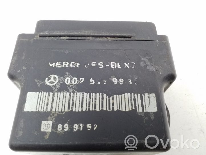 Mercedes-Benz E W124 Glow plug pre-heat relay A0075459932