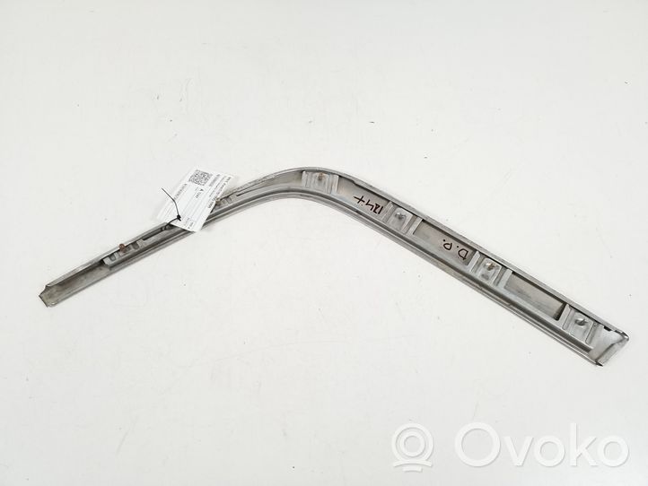 Mercedes-Benz E W210 Modanatura separatore del paraurti anteriore A2108800636