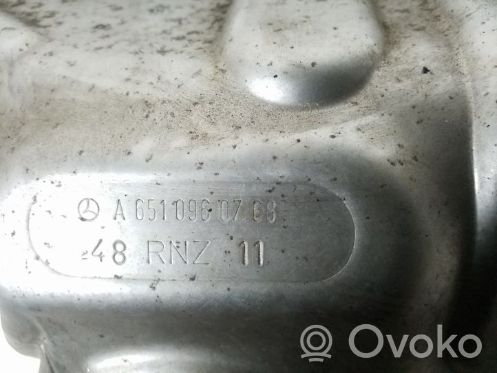 Mercedes-Benz B W246 W242 Autres pièces compartiment moteur A6510960768