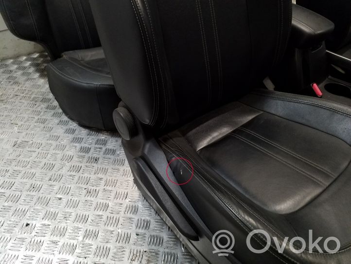 KIA Sportage Juego interior 