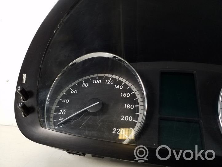 Mercedes-Benz Vito Viano W639 Tachimetro (quadro strumenti) A6399000900